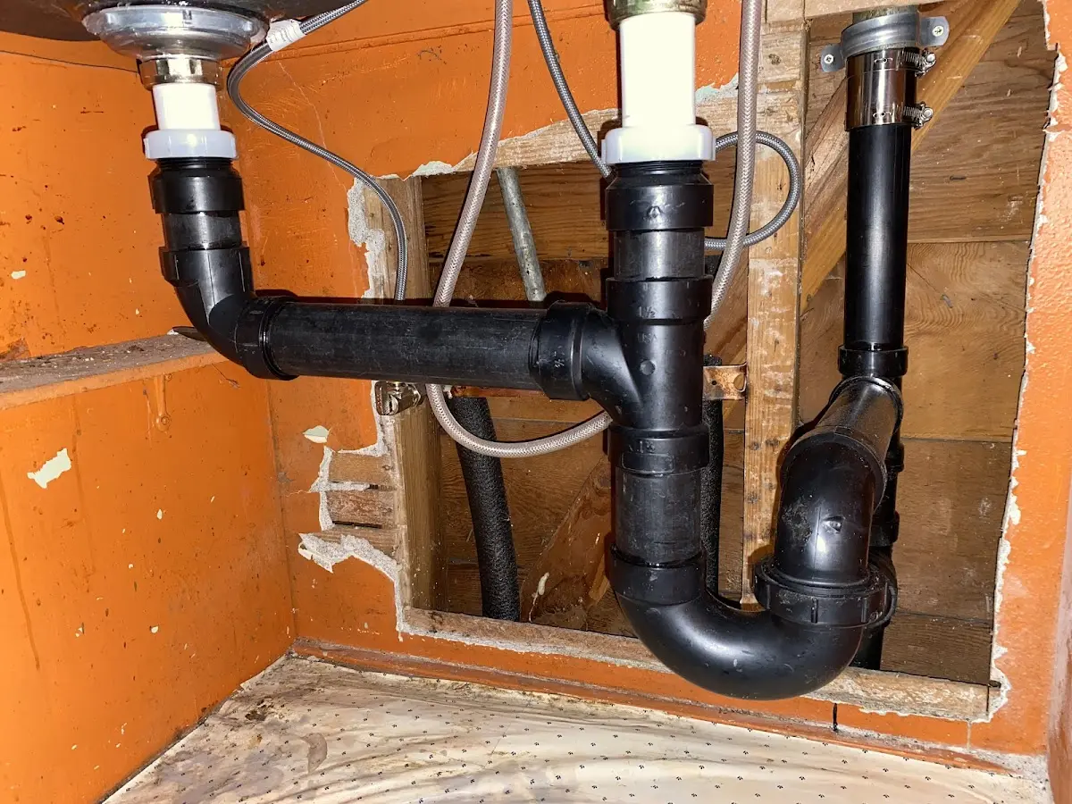 Professional Pipe Bursting equipment and tools on the job in Pearl River